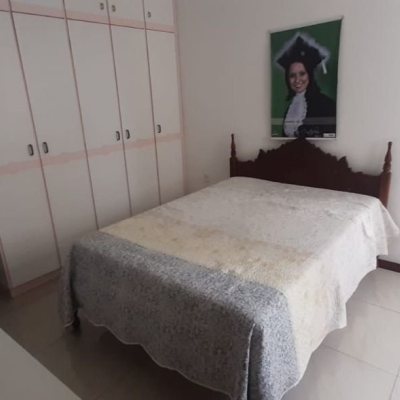 Predio com 750m², 1 garagem, no bairro Ponte do Imaruim em Palhoça