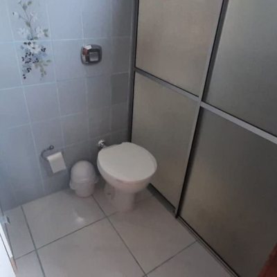 Predio com 750m², 1 garagem, no bairro Ponte do Imaruim em Palhoça