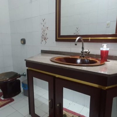 Predio com 750m², 1 garagem, no bairro Ponte do Imaruim em Palhoça