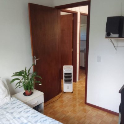 Casa Residencial com 125m², 3 quartos, 5 garagens, no bairro Tapera da Base em Florianópolis