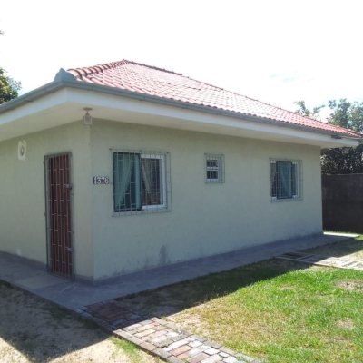 Casa Residencial com 125m², 3 quartos, 5 garagens, no bairro Tapera da Base em Florianópolis