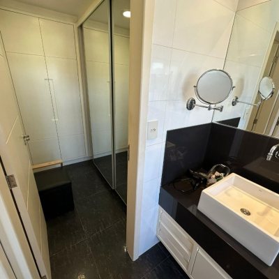 Cobertura com 118m², 3 quartos, 1 suíte, 2 garagens, no bairro Trindade em Florianópolis