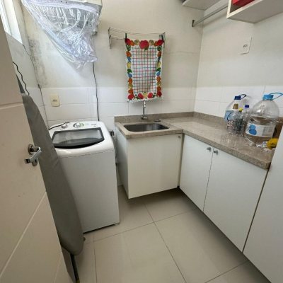 Cobertura com 118m², 3 quartos, 1 suíte, 2 garagens, no bairro Trindade em Florianópolis