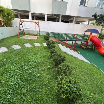 Cobertura com 118m², 3 quartos, 1 suíte, 2 garagens, no bairro Trindade em Florianópolis