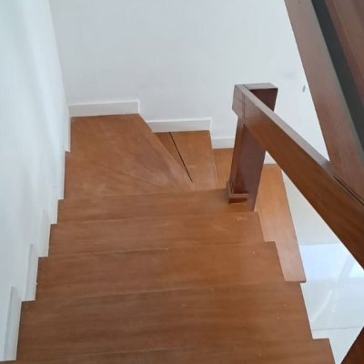 Casa em Condomínio com 250m², 3 quartos, 1 suíte, 4 garagens, no bairro Sambaqui em Florianópolis