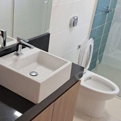 Casa em Condomínio com 250m², 3 quartos, 1 suíte, 4 garagens, no bairro Sambaqui em Florianópolis