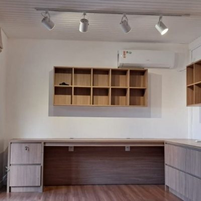 Casa em Condomínio com 250m², 3 quartos, 1 suíte, 4 garagens, no bairro Sambaqui em Florianópolis