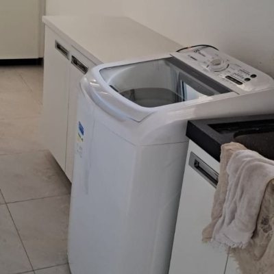 Casa em Condomínio com 250m², 3 quartos, 1 suíte, 4 garagens, no bairro Sambaqui em Florianópolis