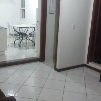 Casa Residencial/Comercial com 563m², 2 garagens, no bairro Ingleses do Rio Vermelho em Florianópolis