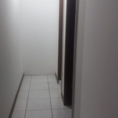 Casa Residencial/Comercial com 563m², 2 garagens, no bairro Ingleses do Rio Vermelho em Florianópolis