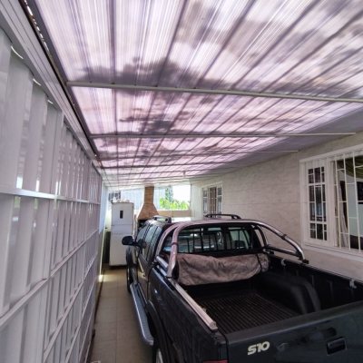 Casa Residencial/Comercial com 563m², 2 garagens, no bairro Ingleses do Rio Vermelho em Florianópolis