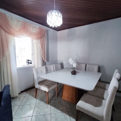 Casa Residencial/Comercial com 563m², 2 garagens, no bairro Ingleses do Rio Vermelho em Florianópolis