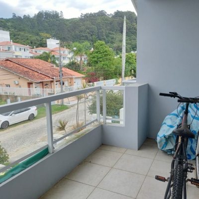 Sobrado Residencial com 150m², 4 quartos, 2 suítes, 2 garagens, no bairro Canasvieiras em Florianópolis