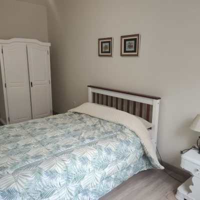 Apartamentos com 82m², 3 quartos, 1 suíte, no bairro Córrego Grande em Florianópolis