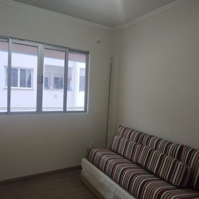 Apartamentos com 82m², 3 quartos, 1 suíte, no bairro Córrego Grande em Florianópolis