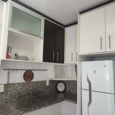 Apartamentos com 82m², 3 quartos, 1 suíte, no bairro Córrego Grande em Florianópolis