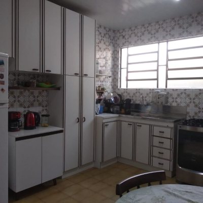 Casa Residencial com 204m², 4 quartos, 4 garagens, no bairro Canasvieiras em Florianópolis