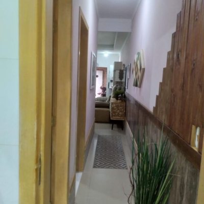 Casa Residencial com 100m², 2 quartos, 1 garagem, no bairro São João Do Rio Vermelho em Florianópolis