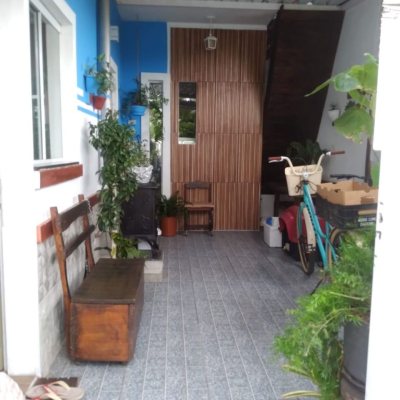 Casa Residencial com 100m², 2 quartos, 1 garagem, no bairro São João Do Rio Vermelho em Florianópolis