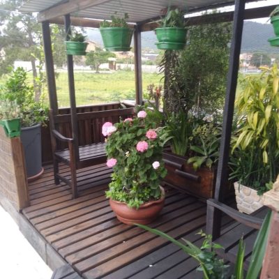 Casa Residencial com 100m², 2 quartos, 1 garagem, no bairro São João Do Rio Vermelho em Florianópolis