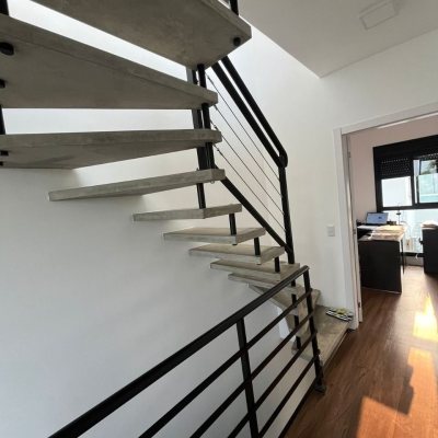 Casa Residencial com 175m², 3 quartos, 1 suíte, 2 garagens, no bairro Campeche em Florianópolis