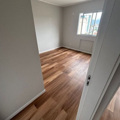 Apartamentos com 61m², 2 quartos, 1 suíte, 1 garagem, no bairro Pagani em Palhoça