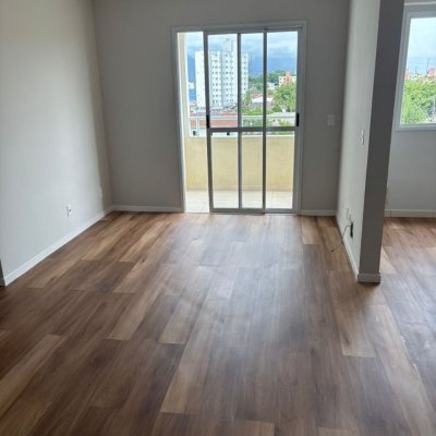 Apartamentos com 61m², 2 quartos, 1 suíte, 1 garagem, no bairro Pagani em Palhoça