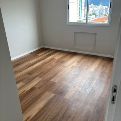 Apartamentos com 61m², 2 quartos, 1 suíte, 1 garagem, no bairro Pagani em Palhoça