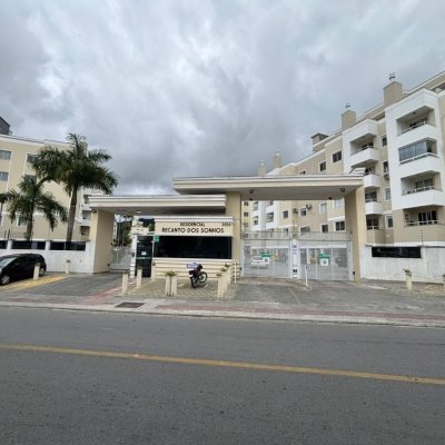 Apartamentos com 61m², 2 quartos, 1 suíte, 1 garagem, no bairro Pagani em Palhoça