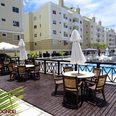 Apartamentos com 61m², 2 quartos, 1 suíte, 1 garagem, no bairro Pagani em Palhoça