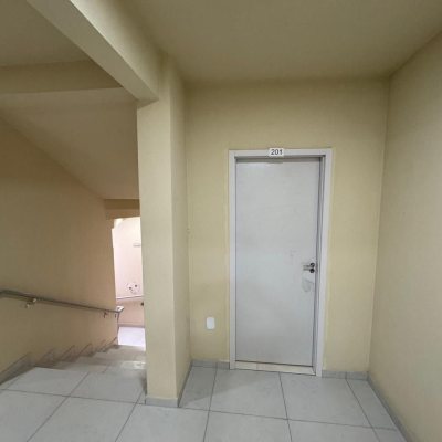 Sala com 59m², no bairro Centro em Florianópolis