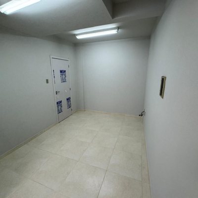 Sala com 59m², no bairro Centro em Florianópolis