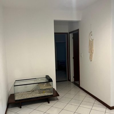 Apartamentos com 63m², 2 quartos, 1 garagem, no bairro Praia Comprida em São José