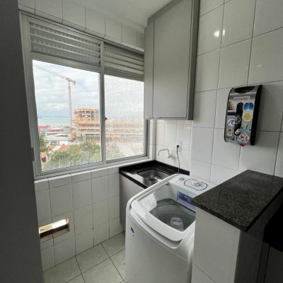Apartamentos com 63m², 2 quartos, 1 garagem, no bairro Praia Comprida em São José