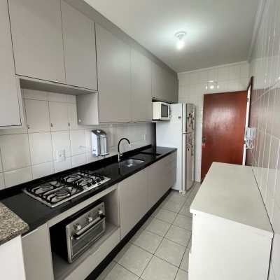 Apartamentos com 63m², 2 quartos, 1 garagem, no bairro Praia Comprida em São José