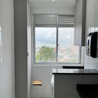 Apartamentos com 63m², 2 quartos, 1 garagem, no bairro Praia Comprida em São José