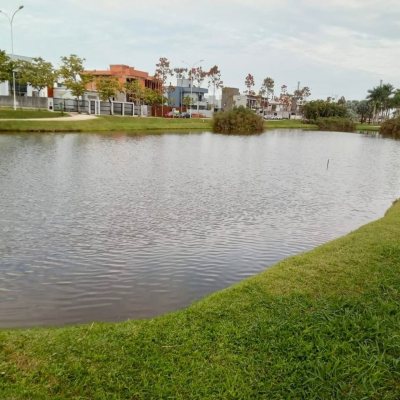 Casa em Condomínio com 216m², 3 quartos, 1 suíte, 2 garagens, no bairro Beira Rio em Biguaçu