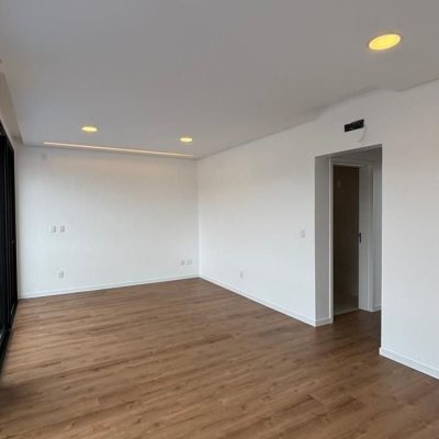 Casa em Condomínio com 216m², 3 quartos, 1 suíte, 2 garagens, no bairro Beira Rio em Biguaçu