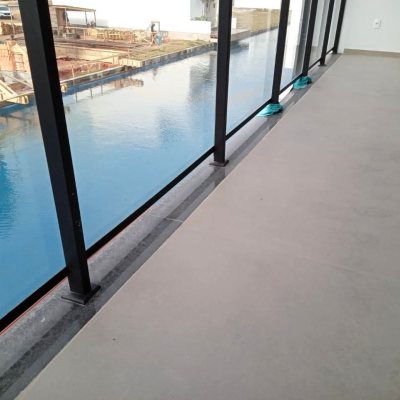 Casa em Condomínio com 216m², 3 quartos, 1 suíte, 2 garagens, no bairro Beira Rio em Biguaçu