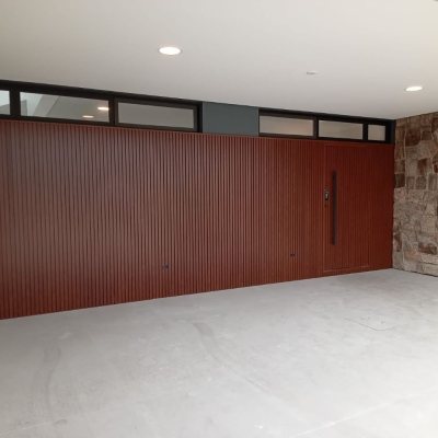 Casa em Condomínio com 216m², 3 quartos, 1 suíte, 2 garagens, no bairro Beira Rio em Biguaçu