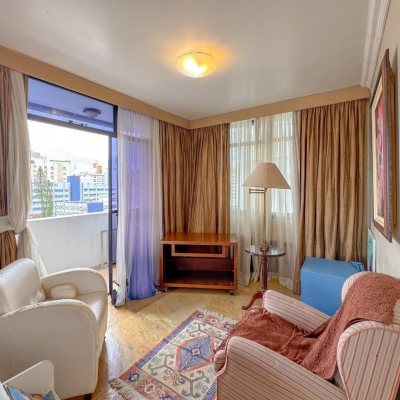 Apartamentos com 211m², 4 quartos (sendo 3 suítes), 2 garagens, no bairro Centro em Florianópolis
