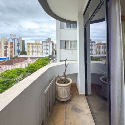 Apartamentos com 211m², 4 quartos (sendo 3 suítes), 2 garagens, no bairro Centro em Florianópolis