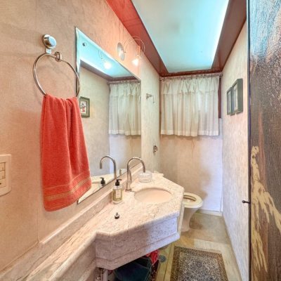 Apartamentos com 211m², 4 quartos (sendo 3 suítes), 2 garagens, no bairro Centro em Florianópolis
