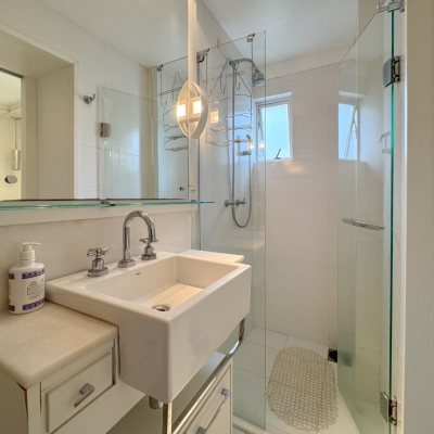 Apartamentos com 211m², 4 quartos (sendo 3 suítes), 2 garagens, no bairro Centro em Florianópolis