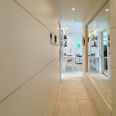 Apartamentos com 211m², 4 quartos (sendo 3 suítes), 2 garagens, no bairro Centro em Florianópolis