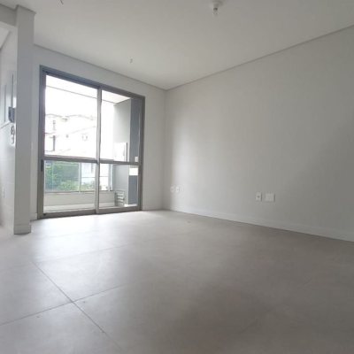 Apartamentos com 72m², 3 quartos, 1 suíte, 1 garagem, no bairro Carvoeira em Florianópolis
