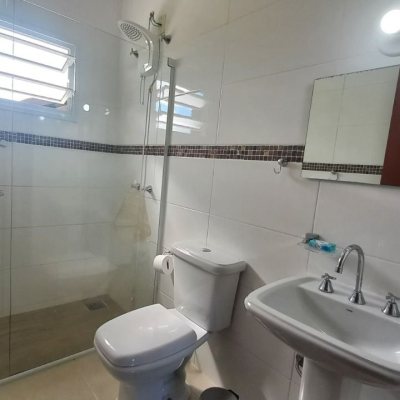 Casa em Condomínio com 214m², 4 quartos, 1 suíte, 3 garagens, no bairro Campeche em Florianópolis