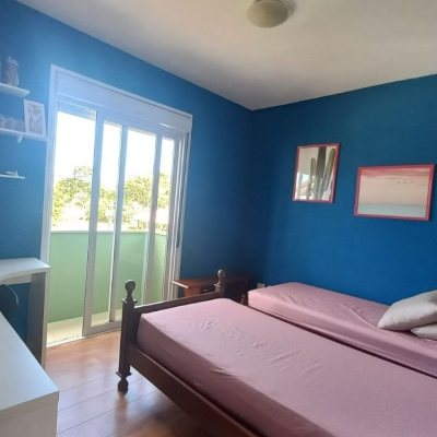 Casa em Condomínio com 214m², 4 quartos, 1 suíte, 3 garagens, no bairro Campeche em Florianópolis