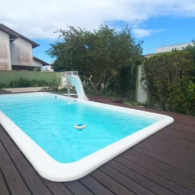 Casa em Condomínio com 214m², 4 quartos, 1 suíte, 3 garagens, no bairro Campeche em Florianópolis