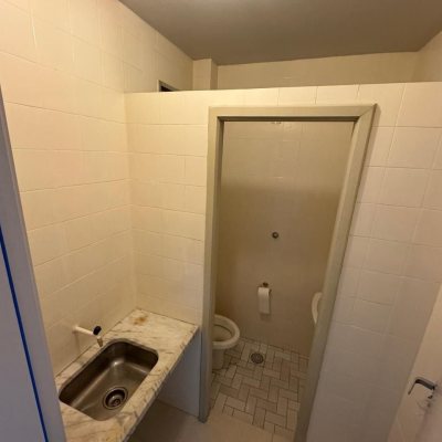 Sala com 25m², no bairro Centro em Florianópolis